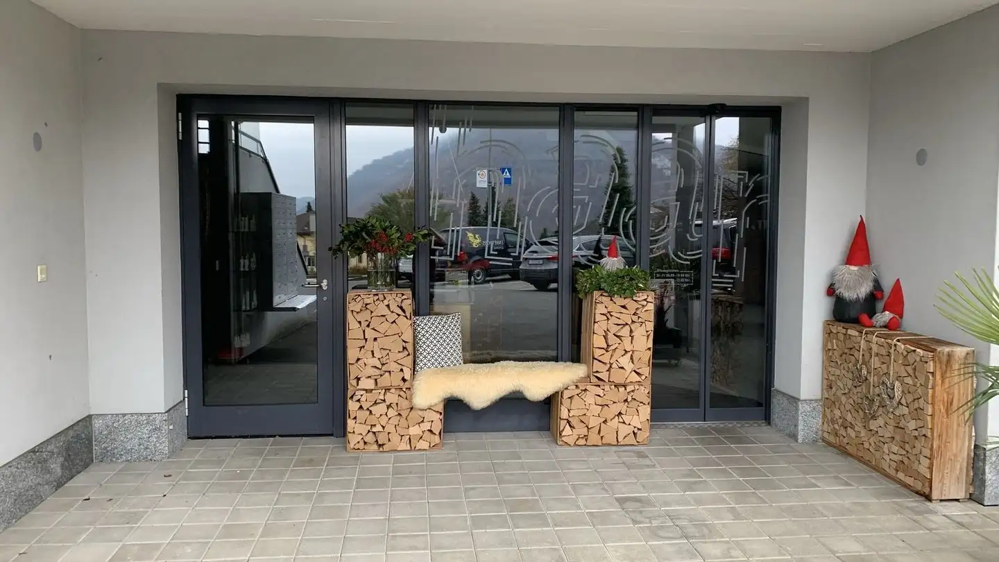 Commercial for rent - Stanserstrasse 2, 6372 Ennetmoos - Photo 2
