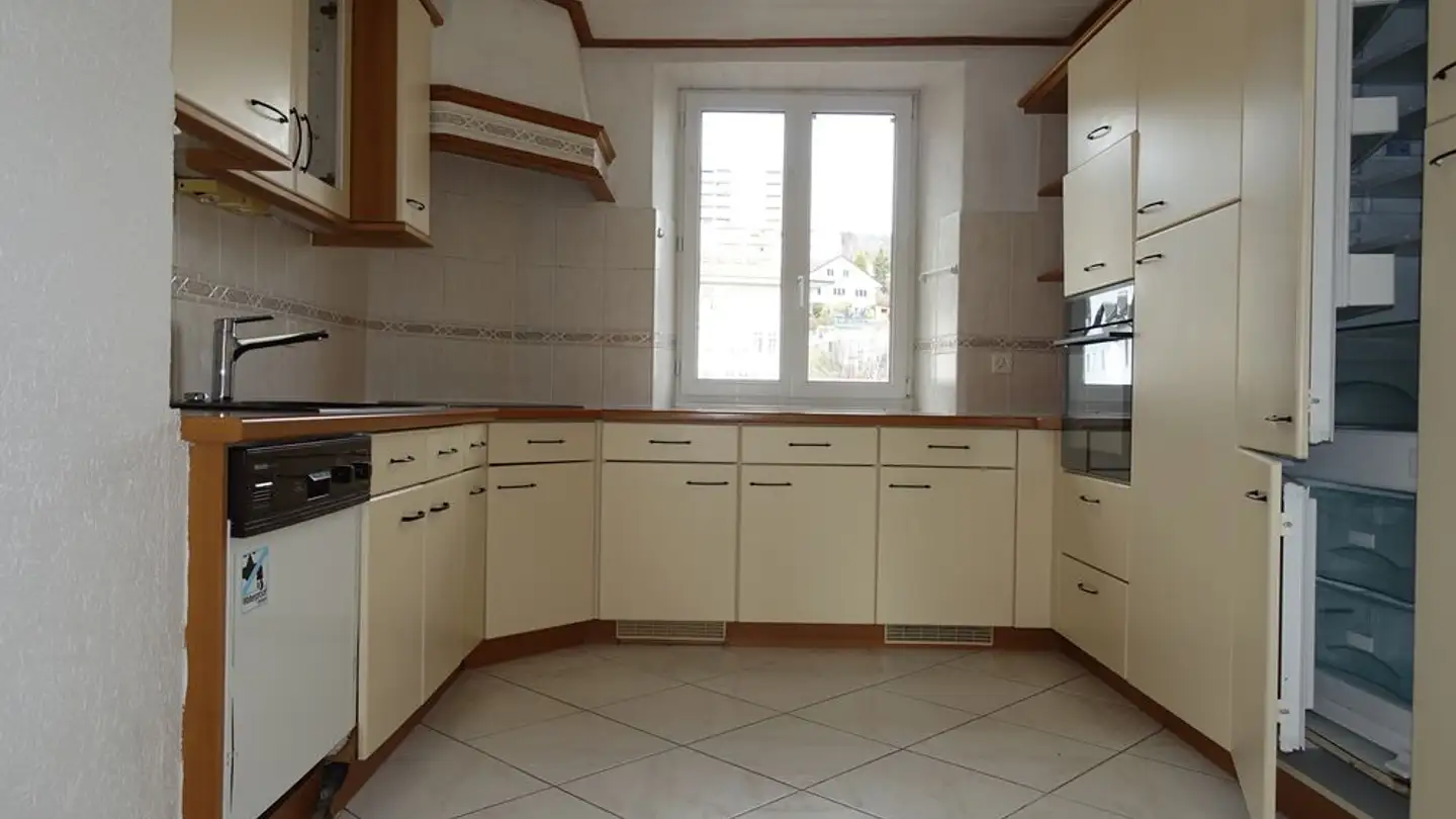 Dachgeschosswohnung mieten - Rue Du Pont 16, 2720 Tramelan - Foto 3