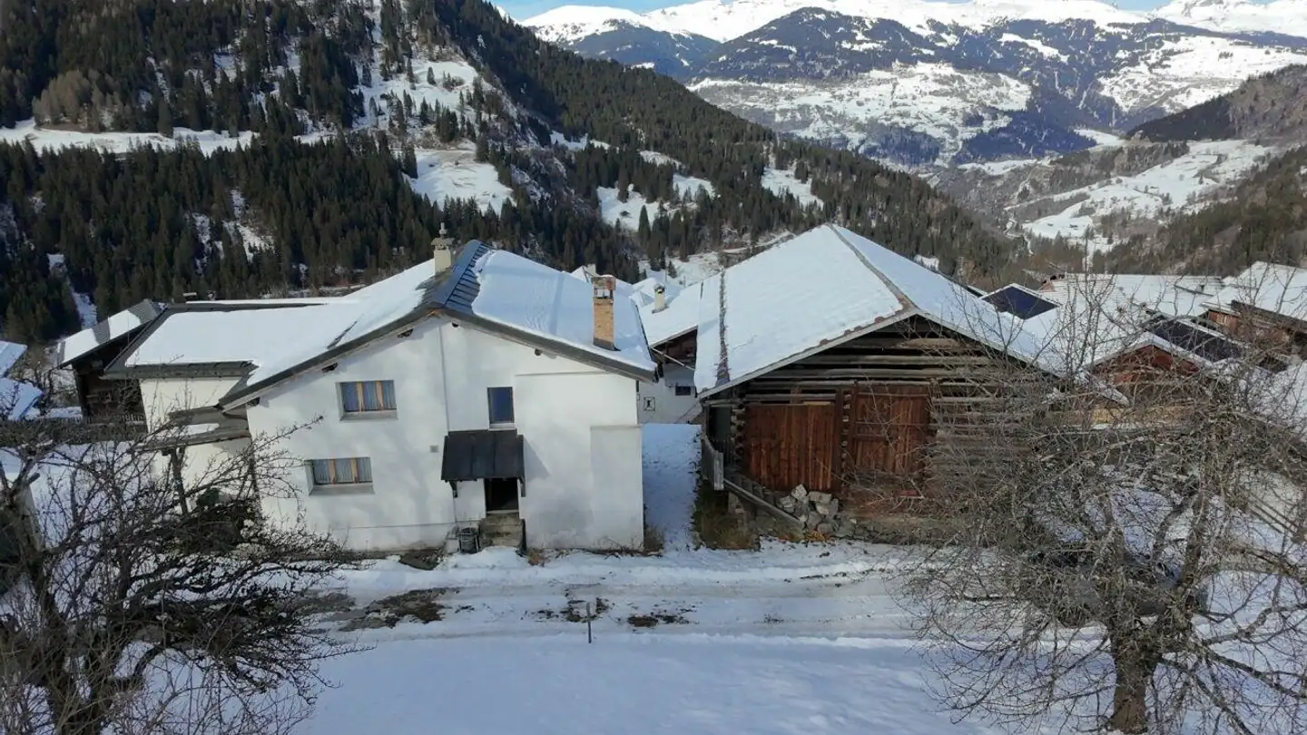 Semi-detached house for sale - Via Sur Baselgia 5, 7111 Pitasch - Photo 2