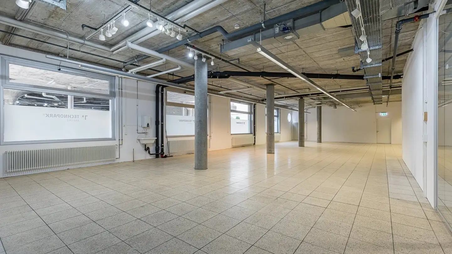 Commercial for rent - Badenerstrasse 13, 5200 Brugg AG - Photo 2