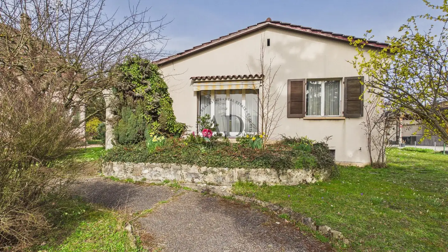 Single house for sale - 1219 Châtelaine