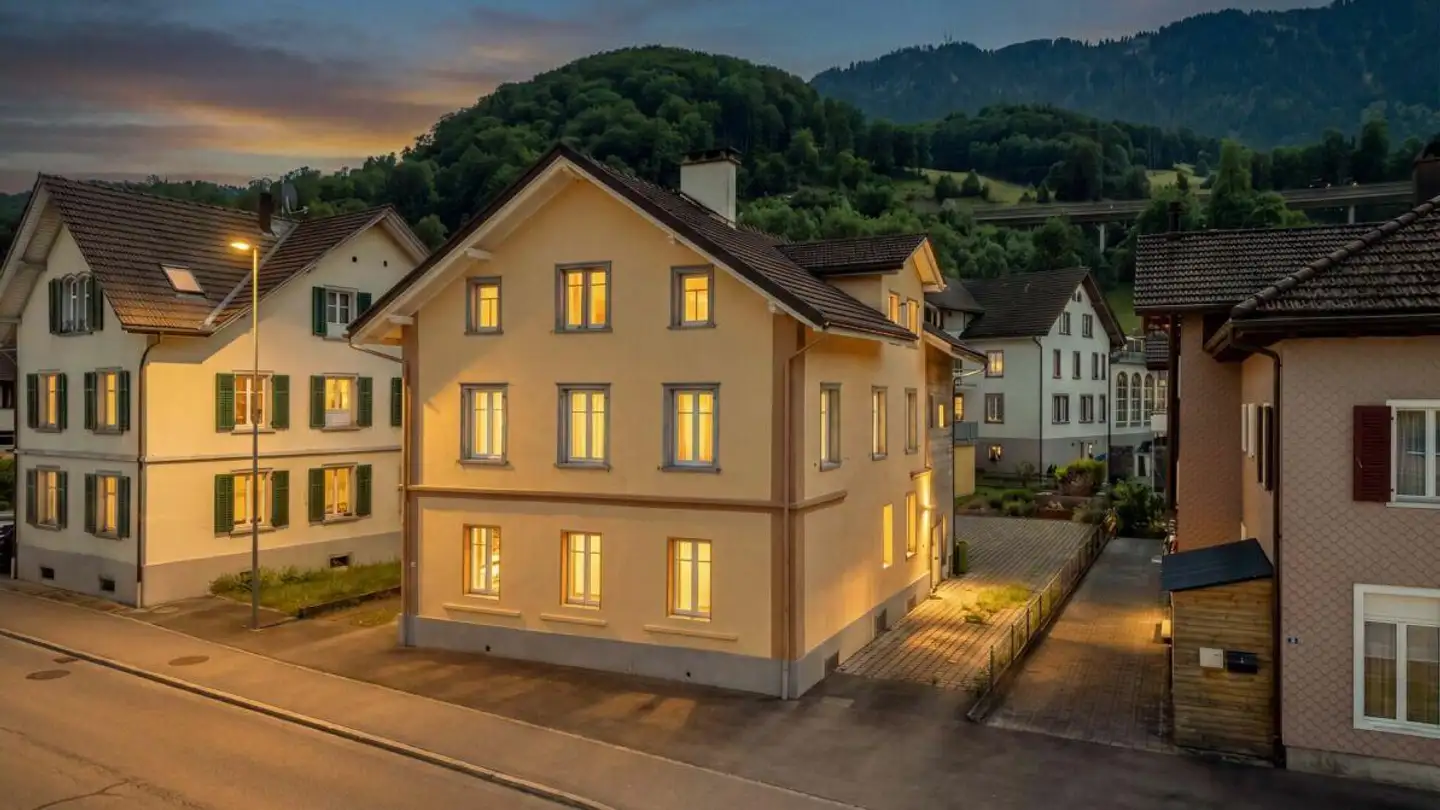 Mehrfamilienhaus kaufen - Walenseestrasse 11, 8882 Unterterzen