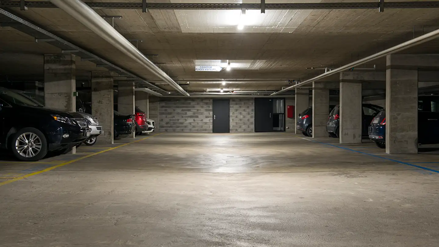Underground parking space for rent - Avenue De Châtelaine 81, 1219 Châtelaine - Photo 4