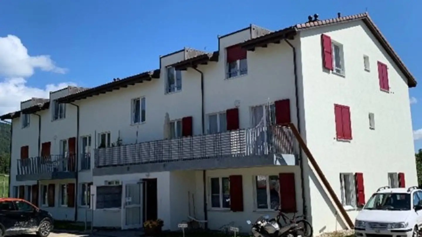 Parcheggio esterno in affitto - 2207 Coffrane