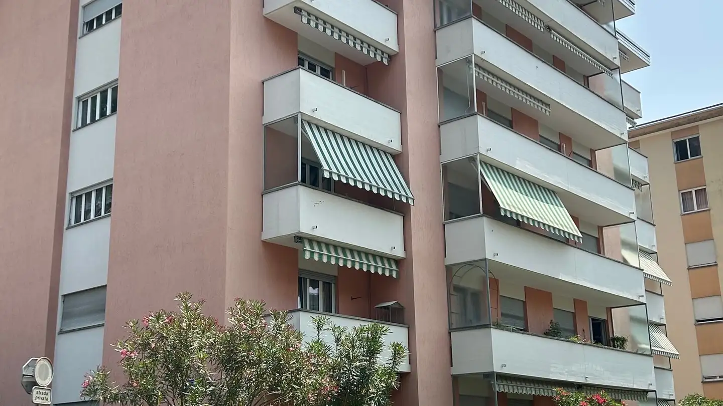 Appartement à louer - Via Carlo Pasta 6, 6850 Mendrisio