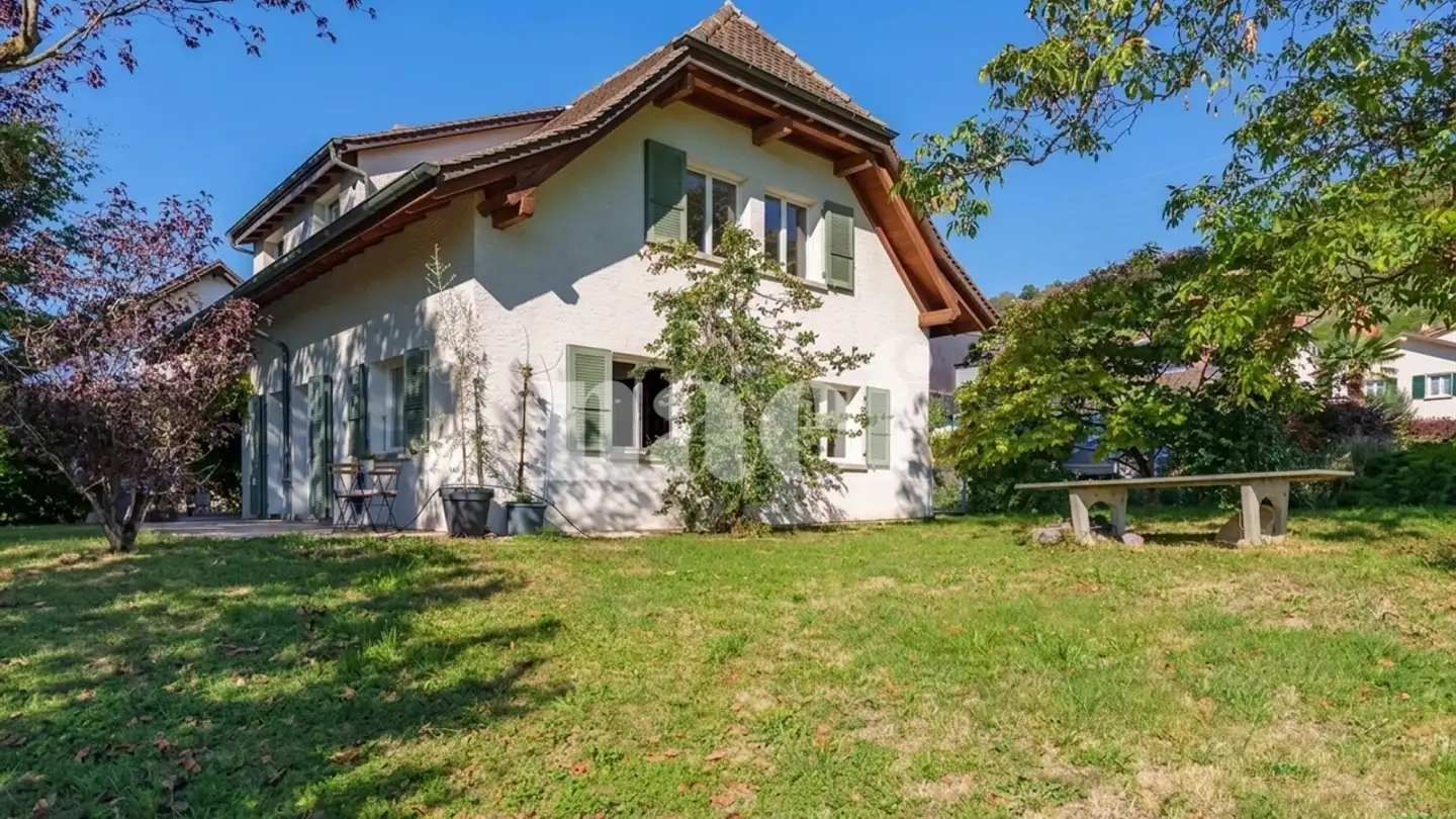 Villa in vendita - 1184 Luins