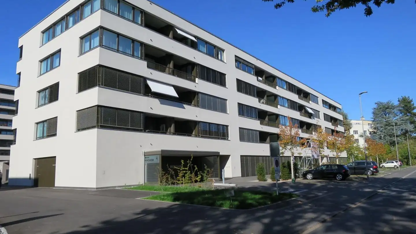 Underground parking space for rent - Baselmattweg, 4123 Allschwil