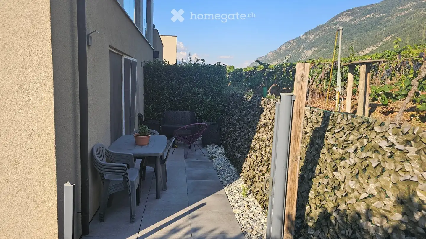 Apartment for rent - 1907 Saxon - Photo 2