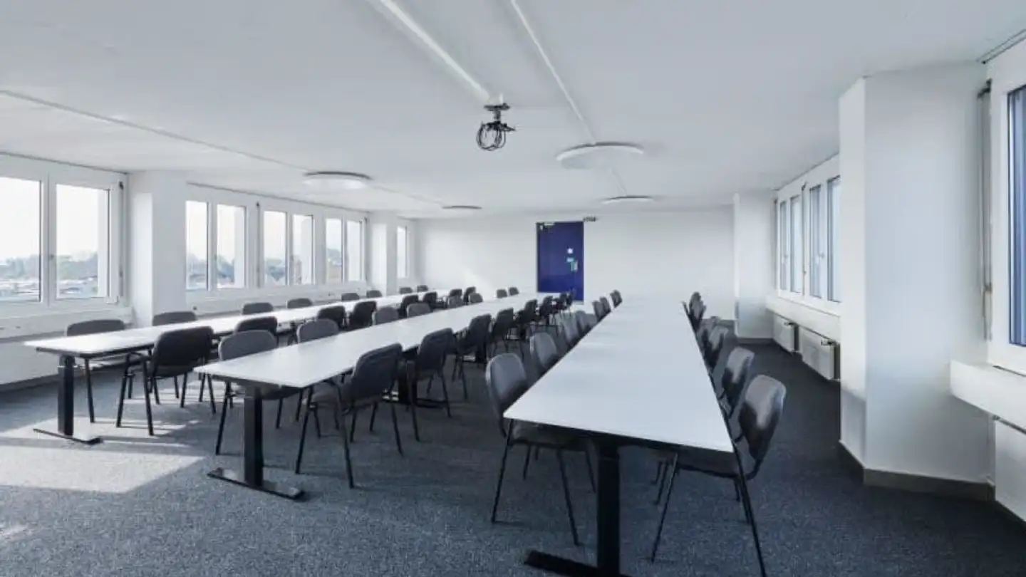 Office space for rent - Sonnenbergstrasse 74, 8603 Schwerzenbach - Photo 2