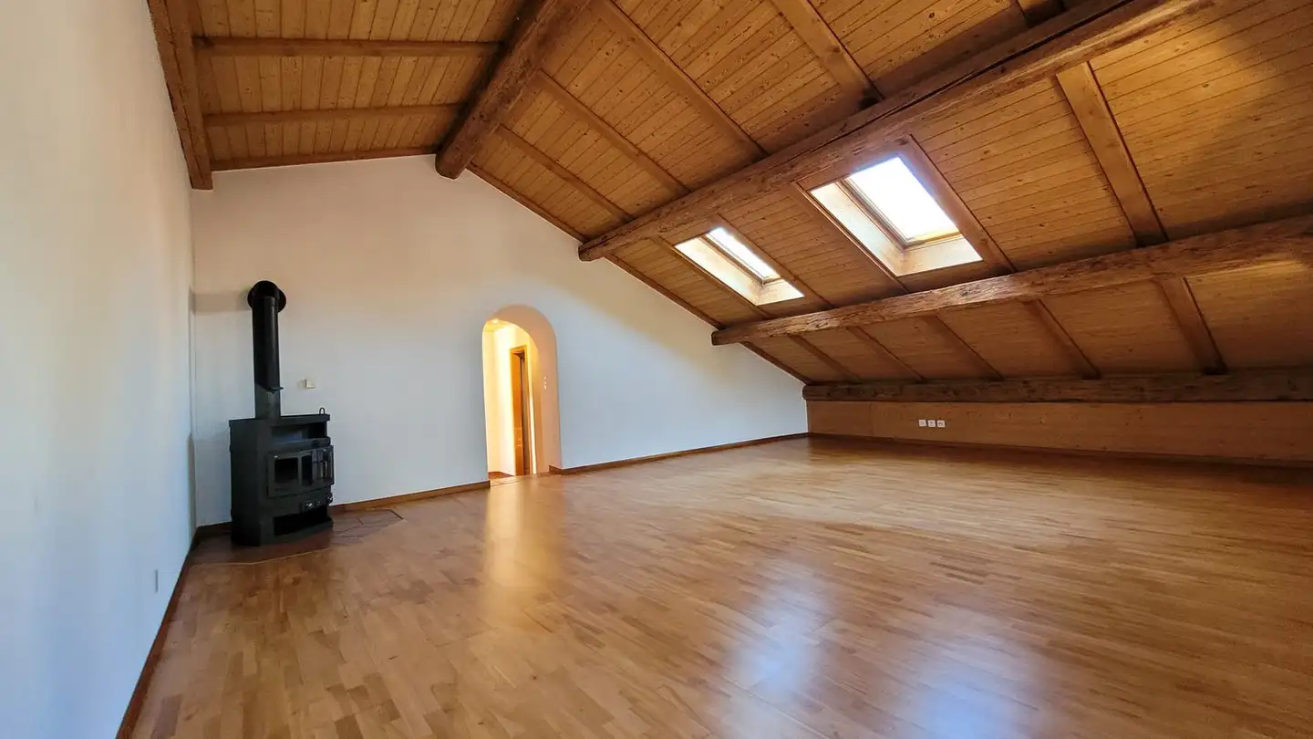 Attic flat for rent - Aussergasse 6, 7015 Tamins - Photo 3
