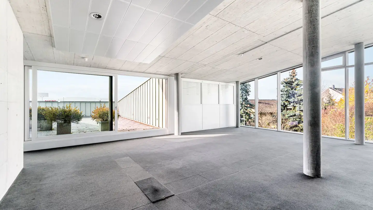 Mischgenutztes Gebäude mieten - Haldenstrasse 23, 8306 Brüttisellen - Foto 4