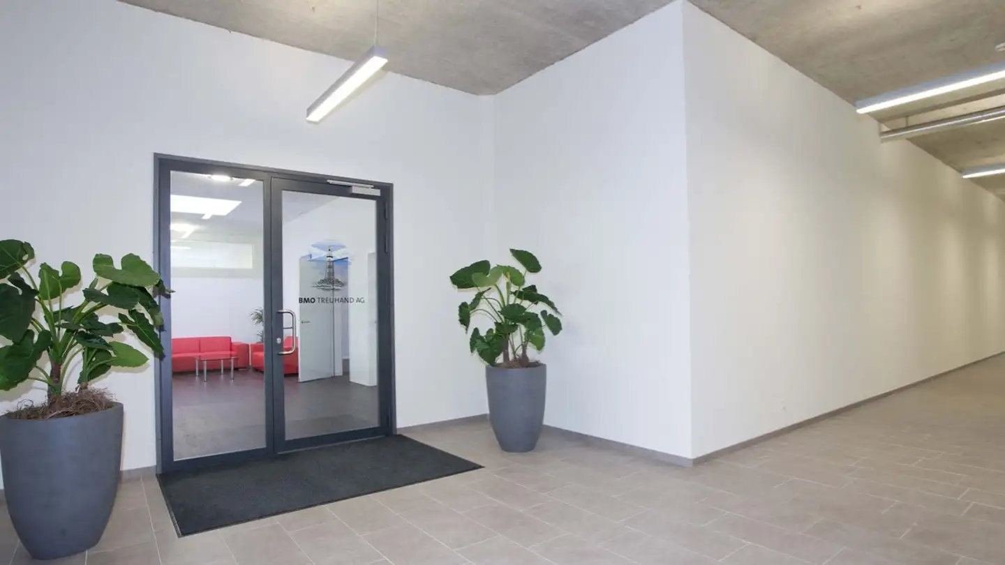 Office space for rent - Querstrasse 5, 8212 Neuhausen am Rheinfall - Photo 4