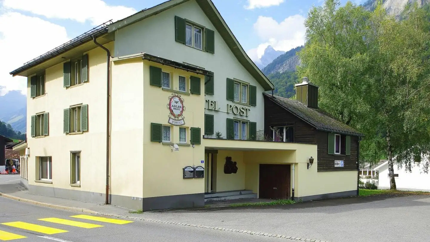 Apartment for rent - Hauptstrasse 6, 8777 Betschwanden - Photo 4