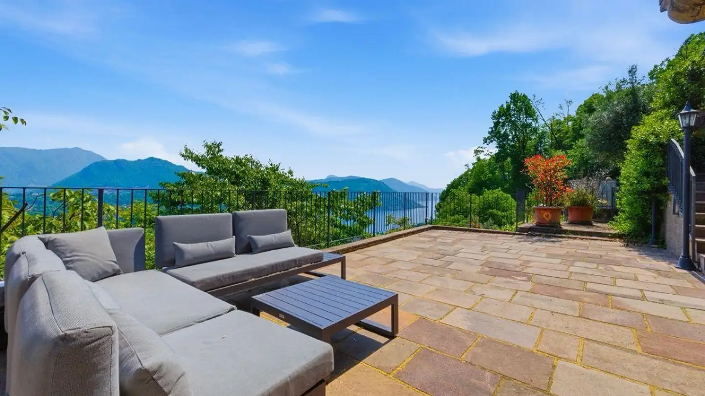 Villa for sale - 6992 Cimo