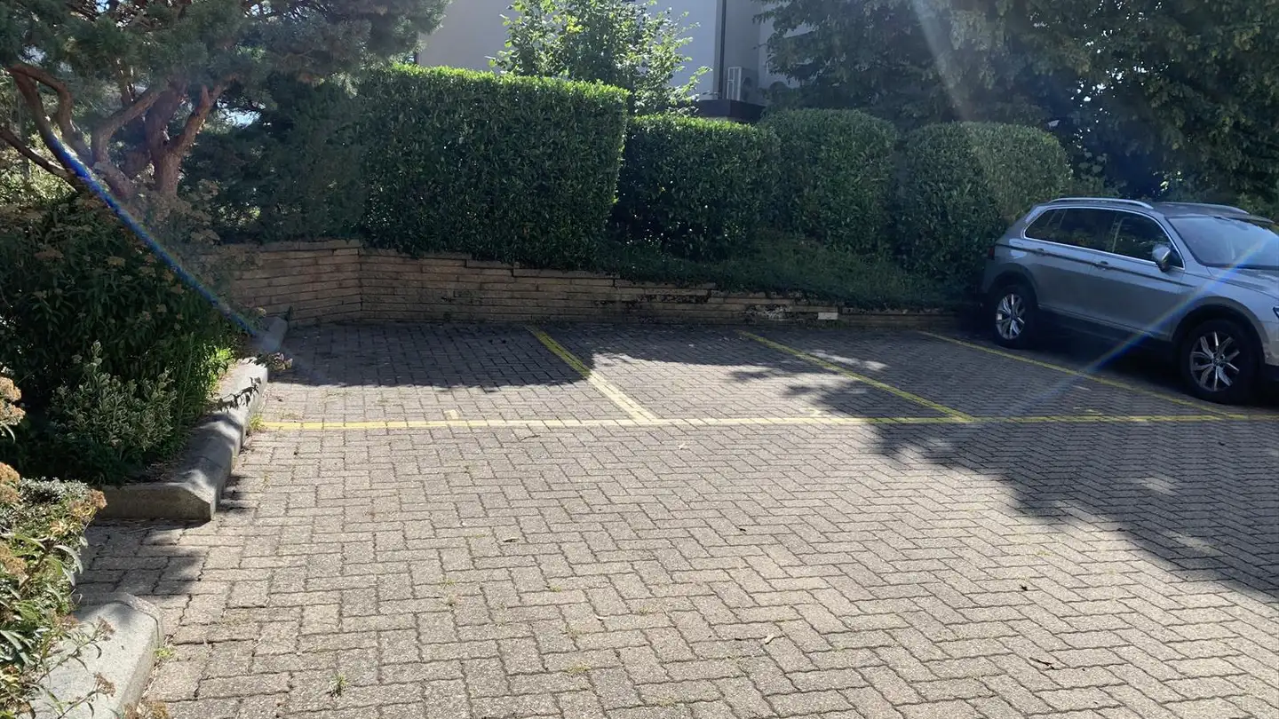 Parcheggio esterno in affitto - Rue Du Centre 74, 1025 St-Sulpice VD - Foto 2