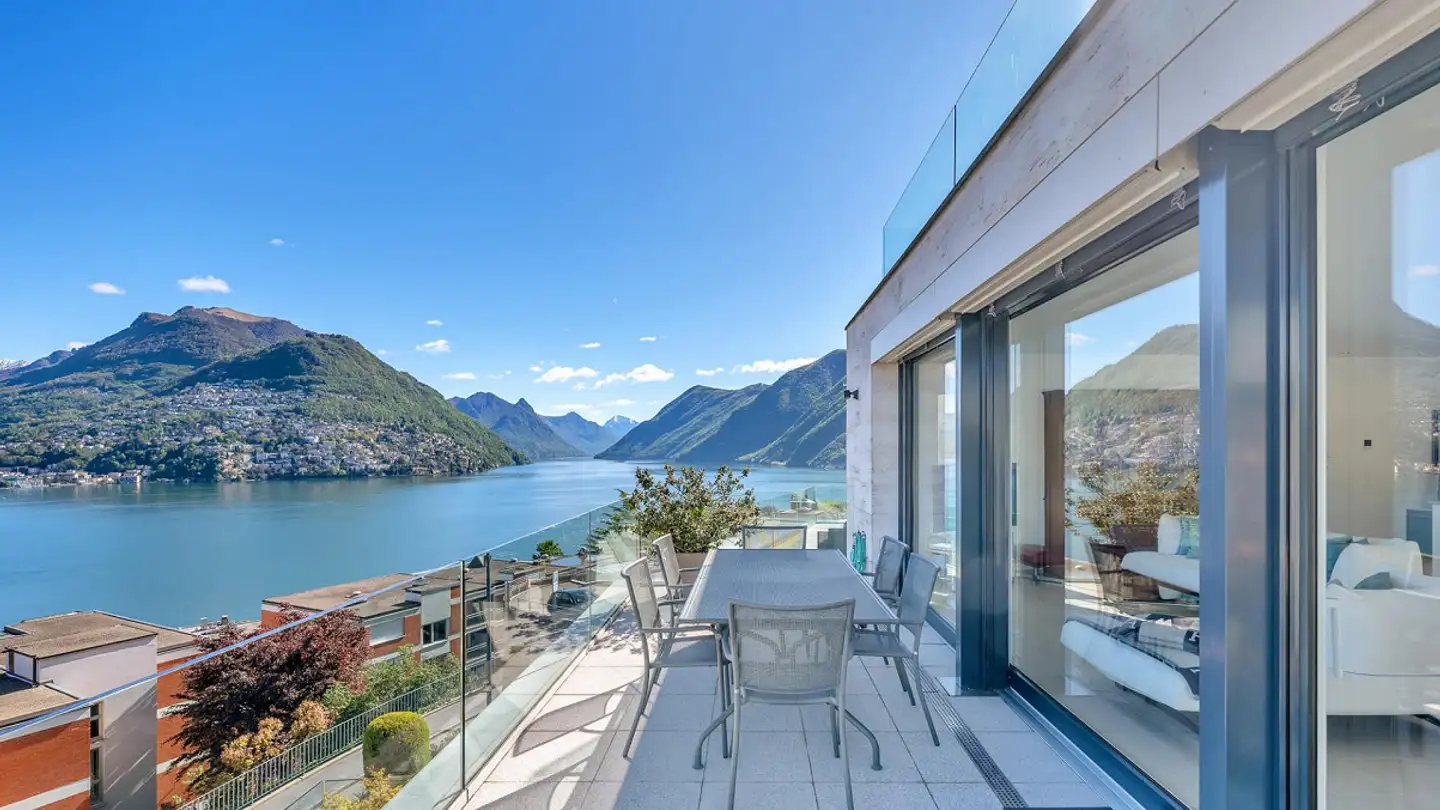 Stepped apartment for sale - 6900 Paradiso