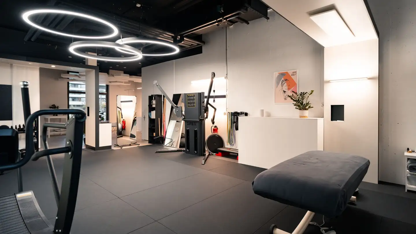 Commercial for rent - Max Kämpf-Platz 2, 4058 Basel
