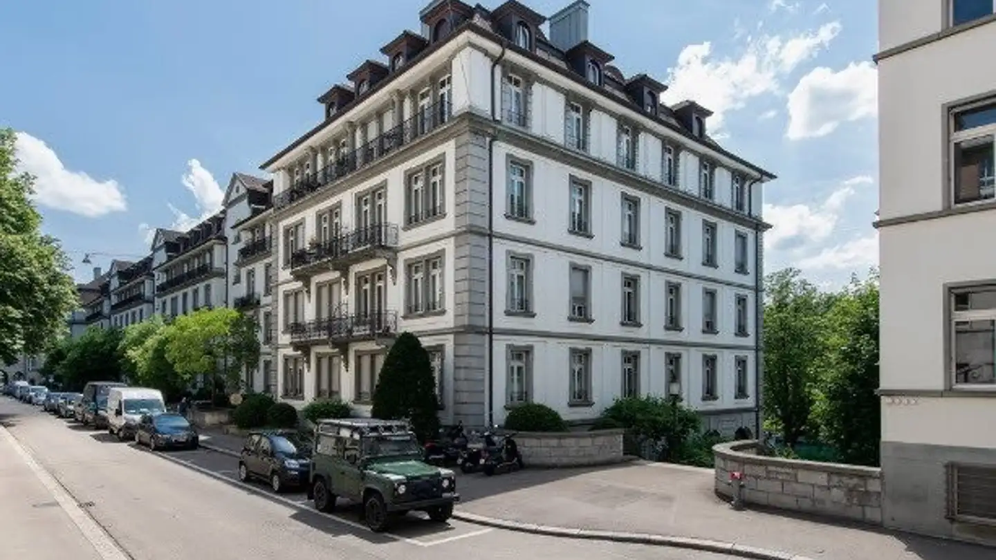 Tiefgaragenstellplatz mieten - Neumühlequai 36, 8006 Zürich