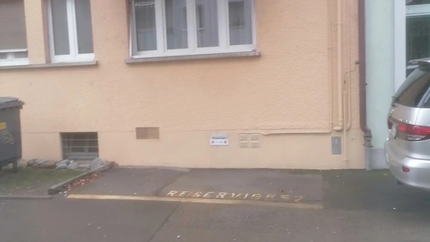 Place de parking extérieure à louer - Zelgstrasse 7, 8003 Zürich