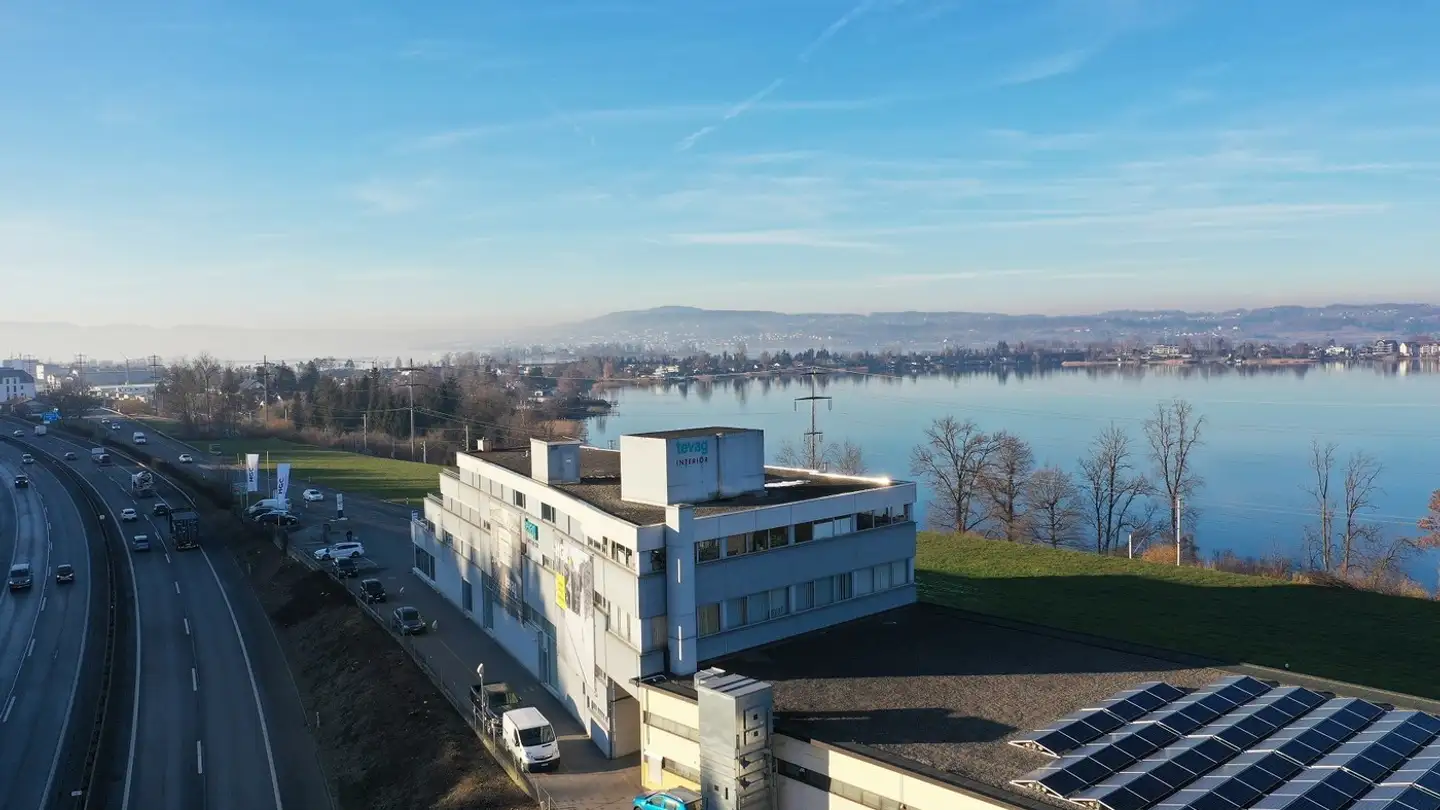 Office space for rent - Zürcherstrasse 137, 8852 Altendorf
