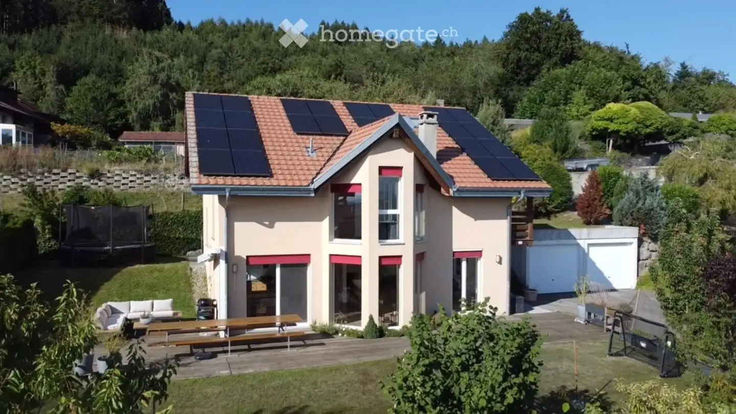 Single house for sale - 1670 Ursy