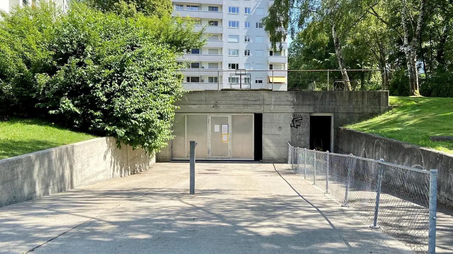 Place de parking extérieure à louer - Bielstrasse 36, 2560 Nidau - Photo 2