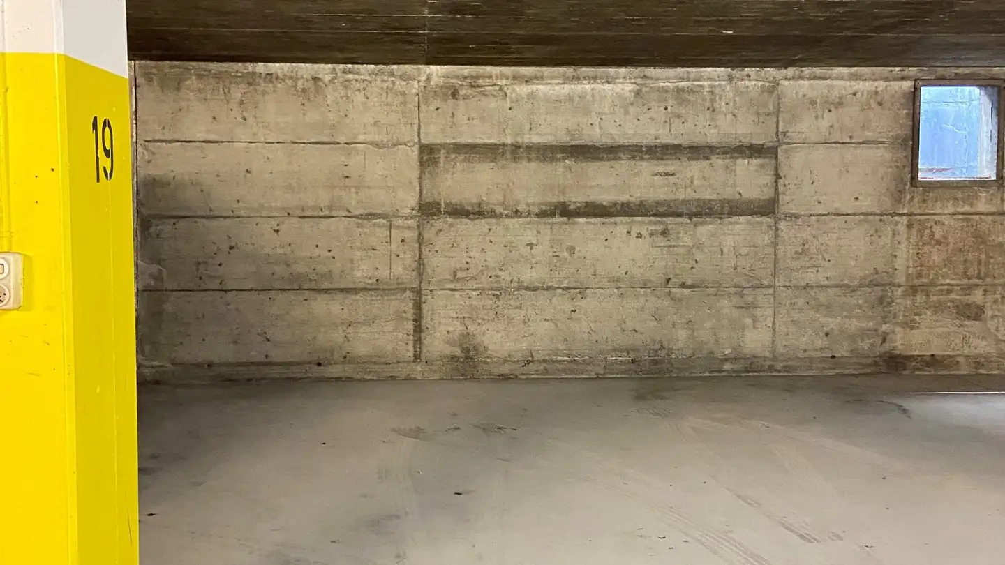 Place de parking extérieure à louer - Bielstrasse 36, 2560 Nidau - Photo 4