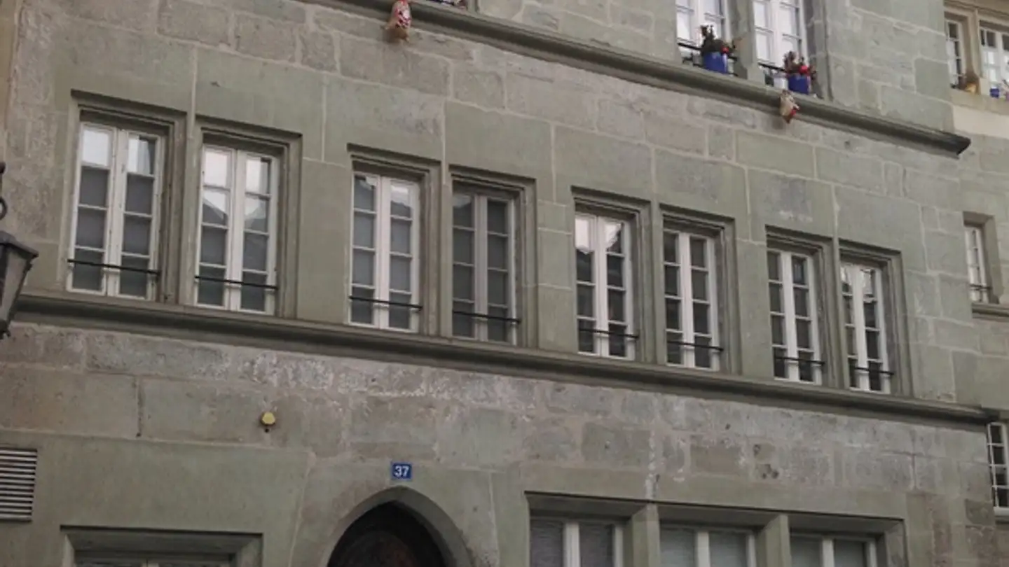 Wohnung mieten - Place Du Petit-Saint-Jean / Klein-Sankt-Johann-Platz 37, 1700 Fribourg - Foto 2