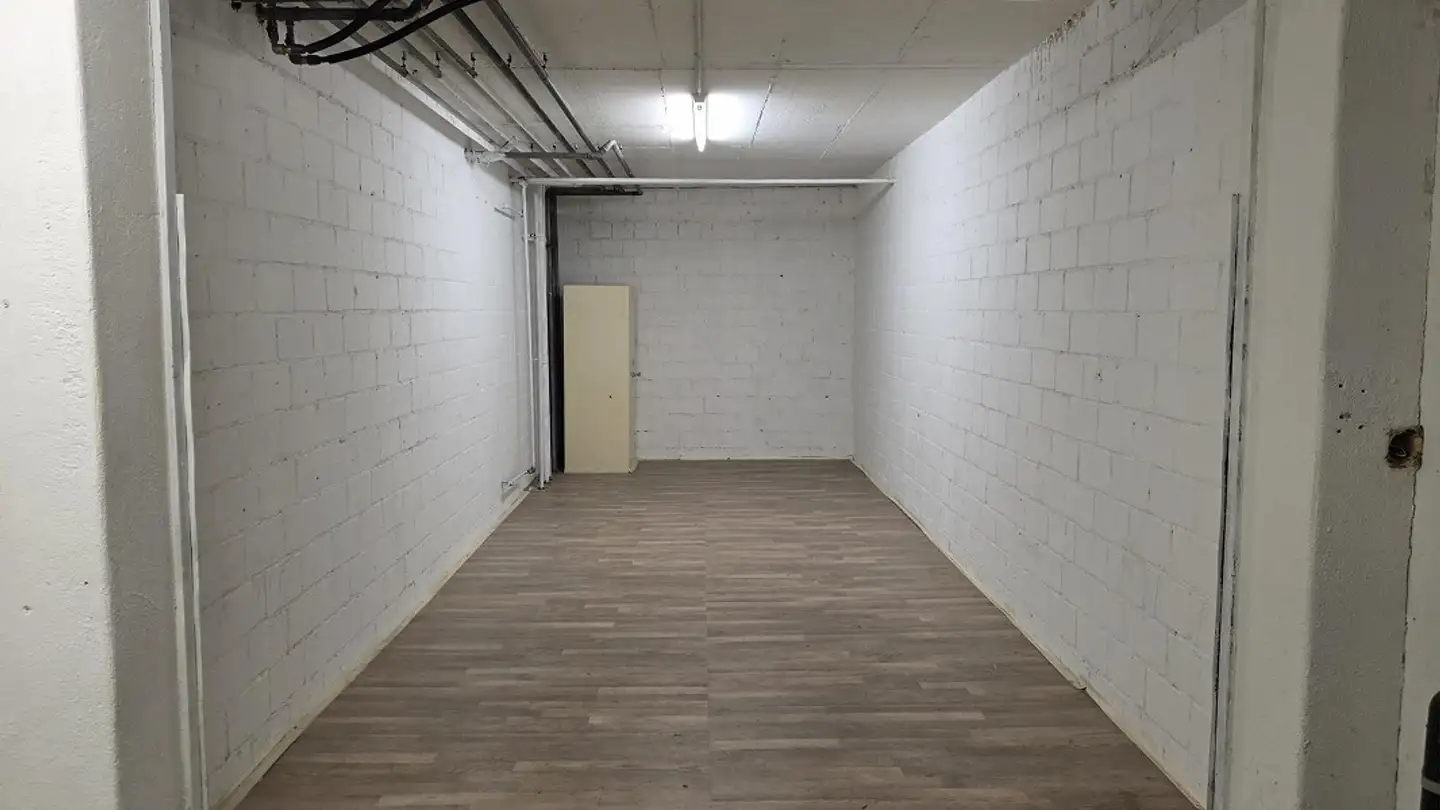Storage space for rent - Kirchbühl 7, 6330 Cham