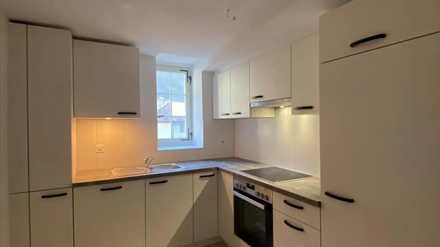 Wohnung mieten - Place Du Petit-Saint-Jean / Klein-Sankt-Johann-Platz 37, 1700 Fribourg - Foto 4