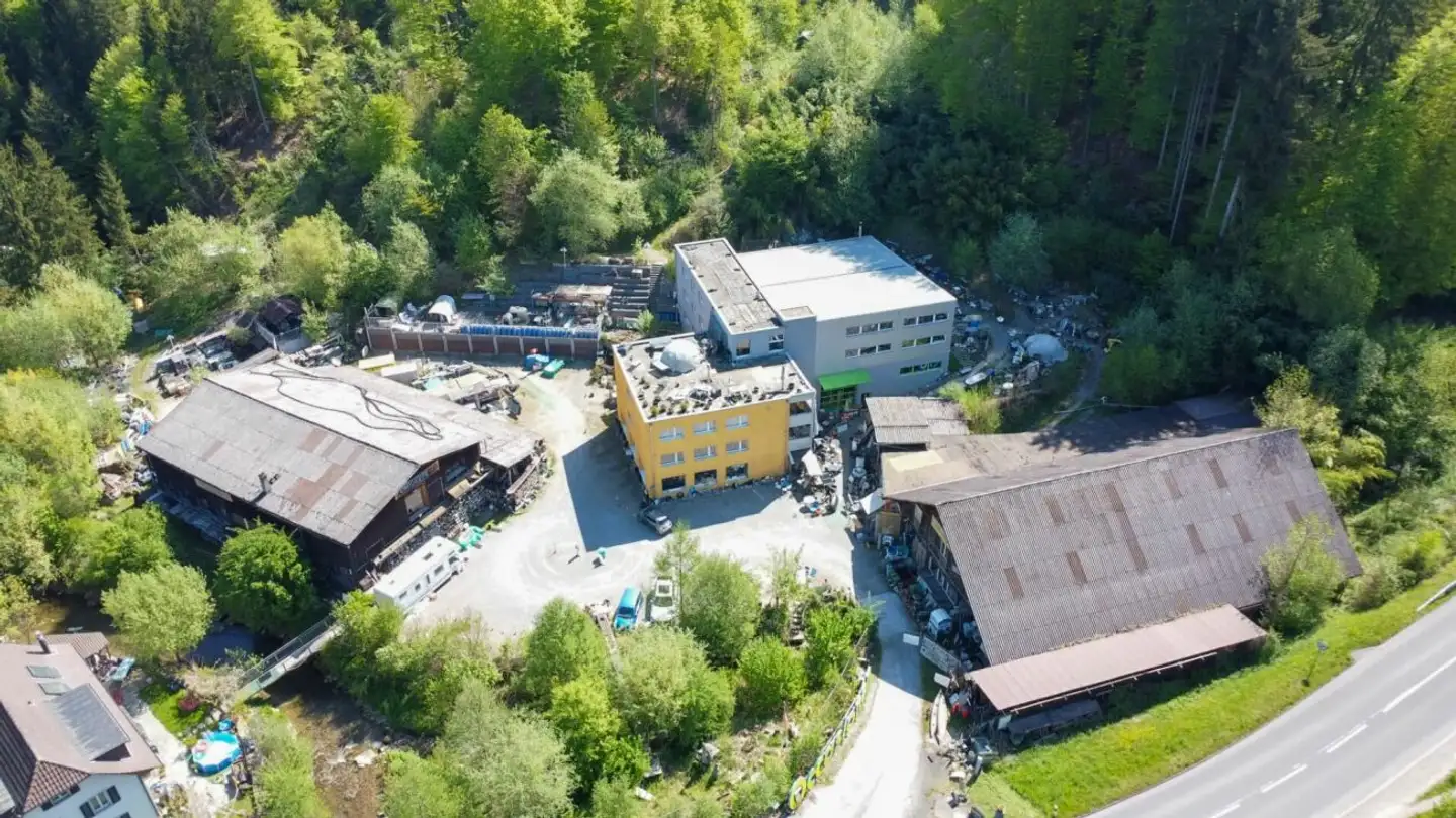 Commercial building plot for sale - 3182 Ueberstorf