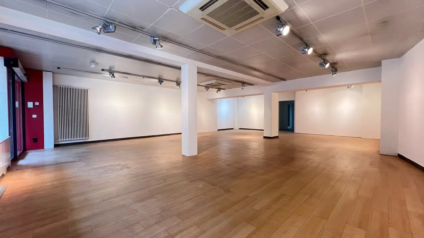 Commercial à louer - Centralstrasse 4, 2540 Grenchen - Photo 2