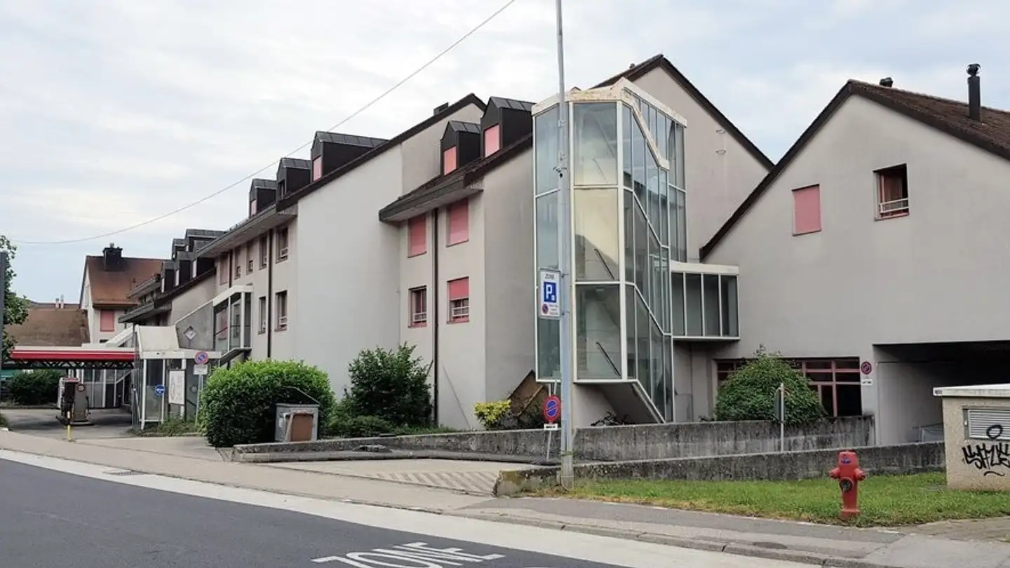 Place de parking souterraine à louer - Rue Du Borgeaud 6, 1196 Gland