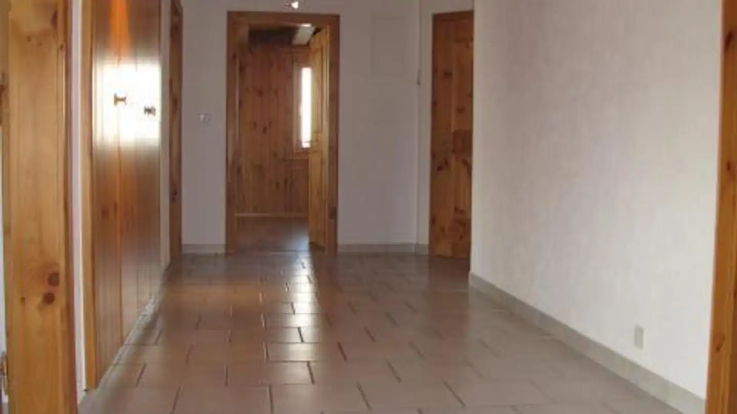 Apartment for rent - Etzelstrasse 5, 8730 Uznach - Photo 2