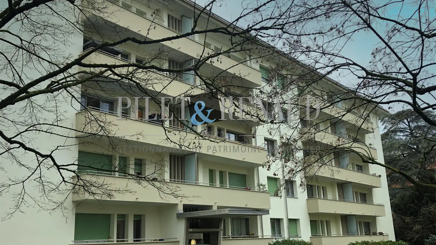 Überdachter Parkplatz mieten - Parc Dinu- Lipatti 3, 1225 Chêne-Bourg