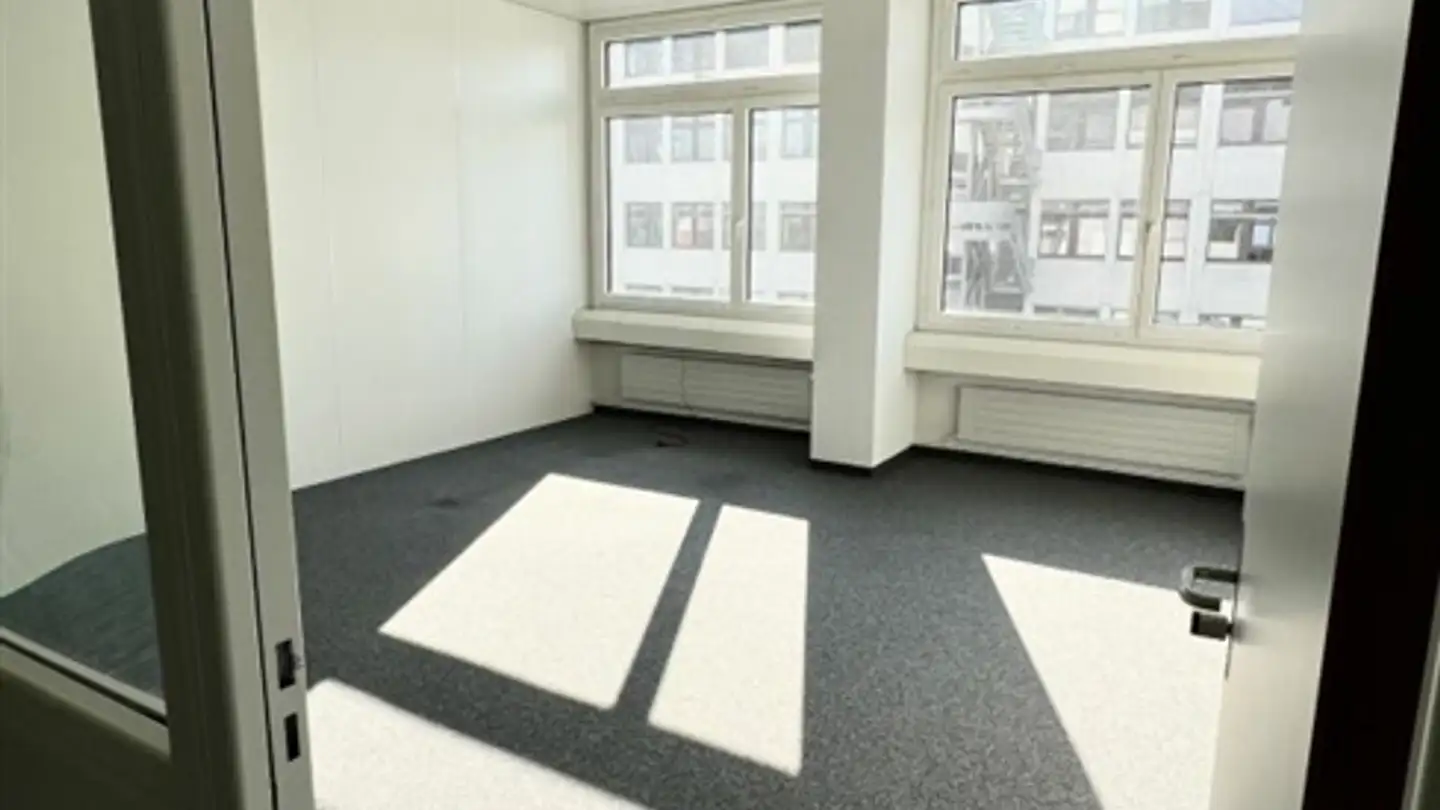 Wohnung mieten - Industriestrasse 25, 8604 Volketswil - Foto 4