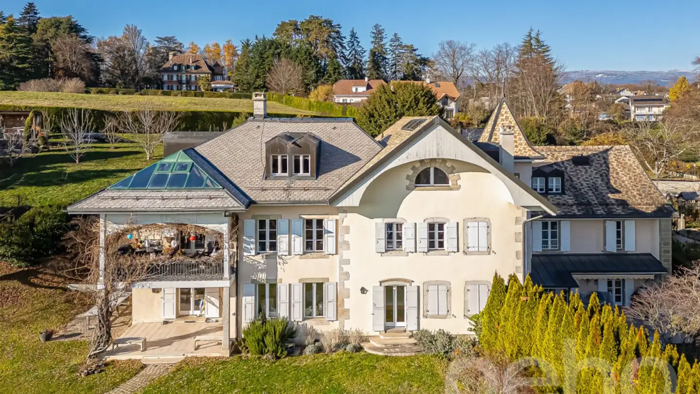 Attique à vendre - 1197 Prangins