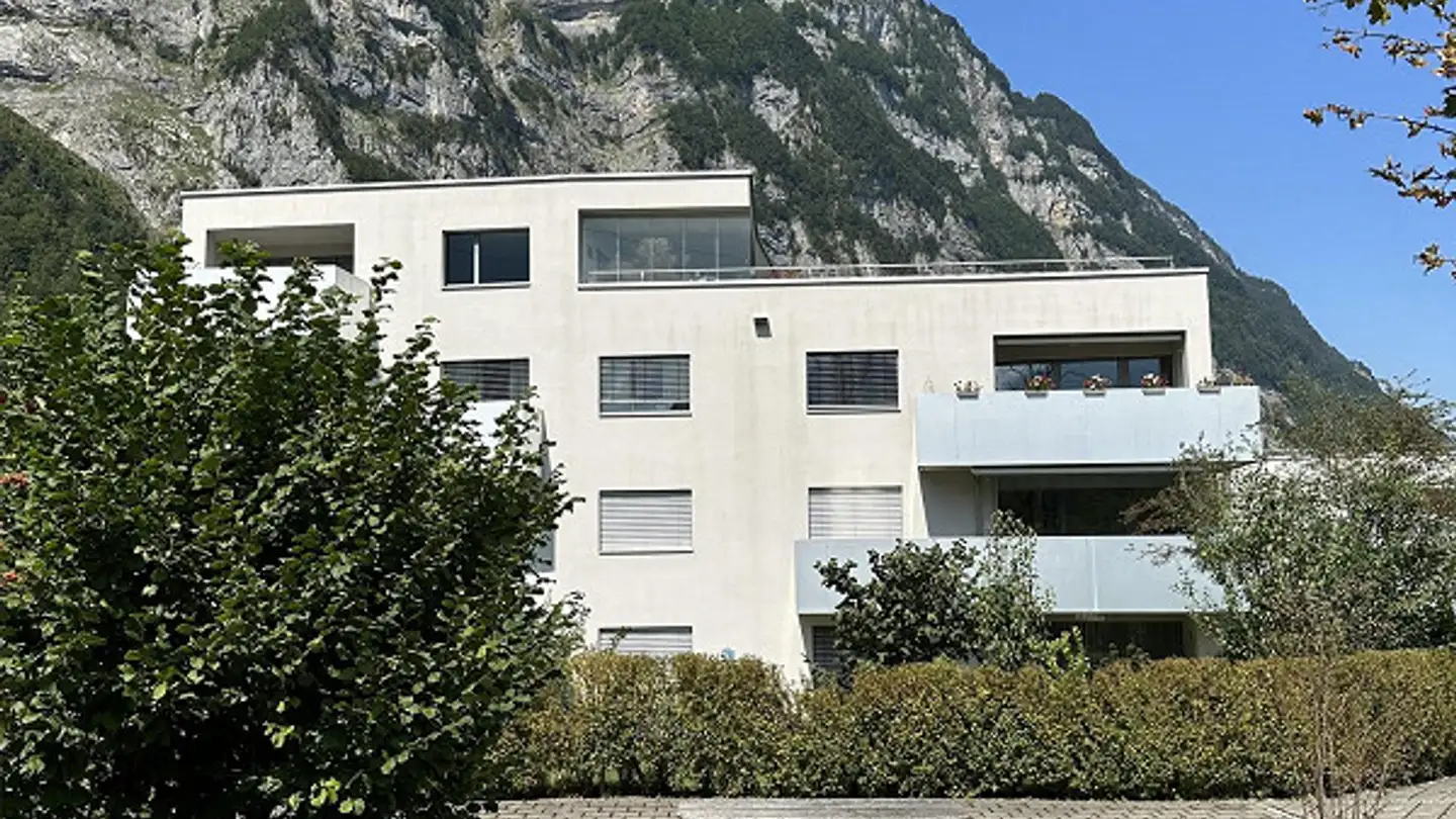 Penthouse for rent - 8754 Netstal