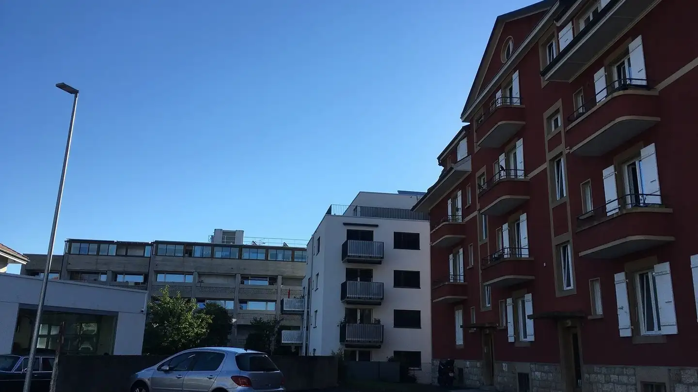 Parkplatz im Freien mieten - 2034 Peseux - Foto 3