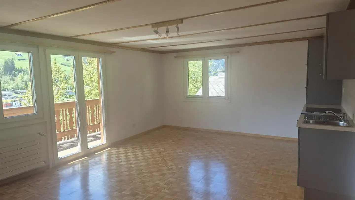 Apartment for rent - Via Da Ruschein 10, 7130 Ilanz - Photo 3
