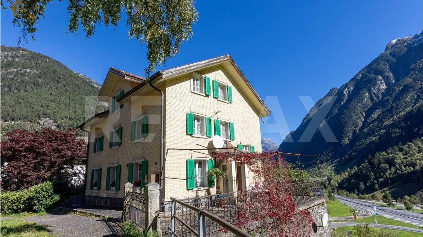 Residential building for sale - 6484 Wassen UR