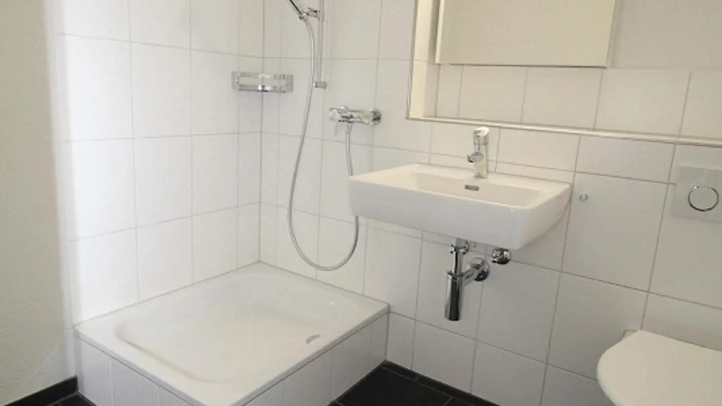 Apartment for rent - Klettgauerstrasse 45, 8212 Neuhausen am Rheinfall - Photo 4