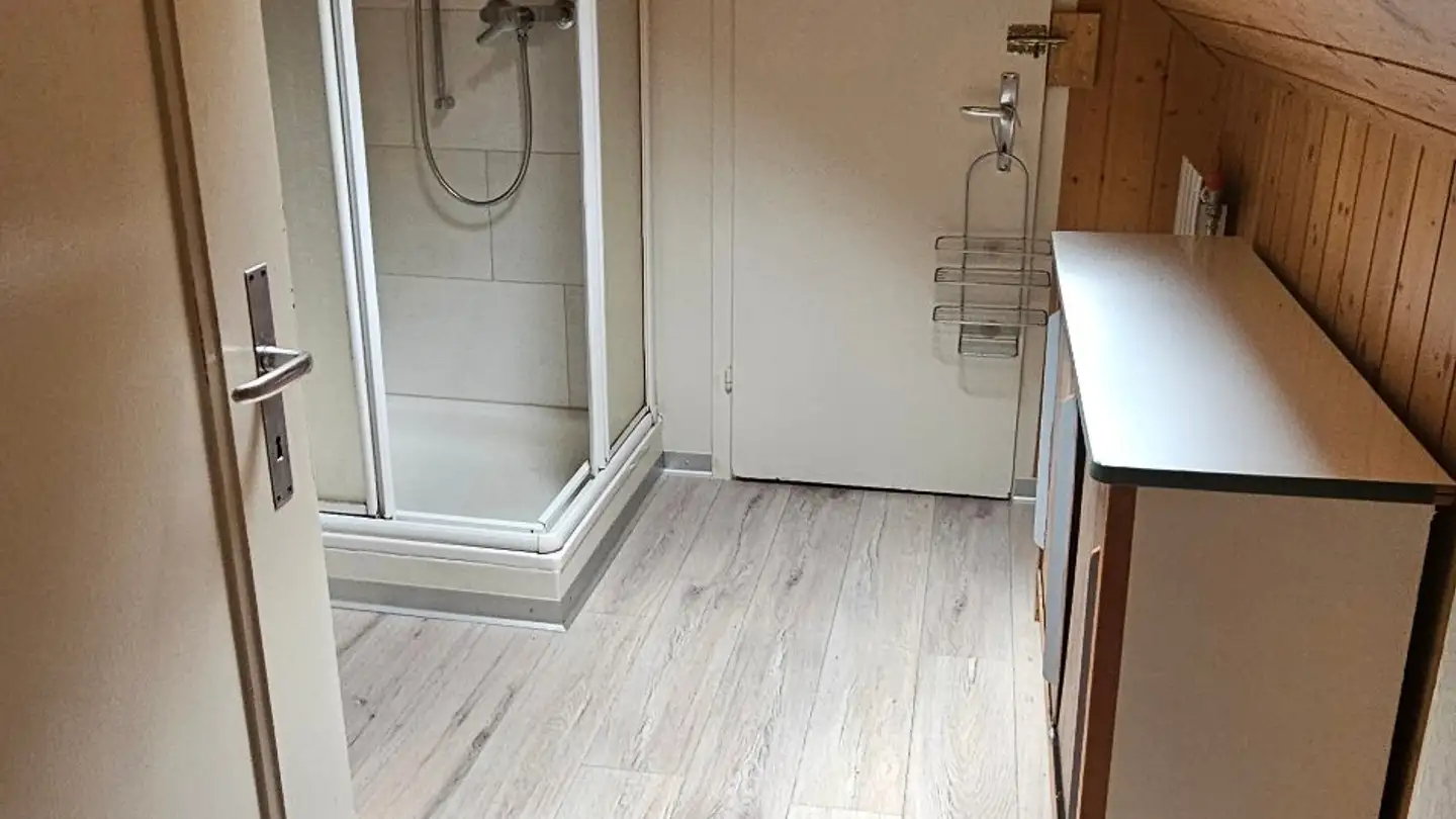 Wohnung mieten - Schönbergstrasse 2, 3654 Gunten - Foto 2