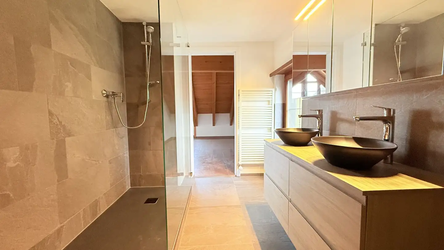 Dachgeschosswohnung mieten - Zürcherstrasse 48, 8245 Feuerthalen - Foto 2