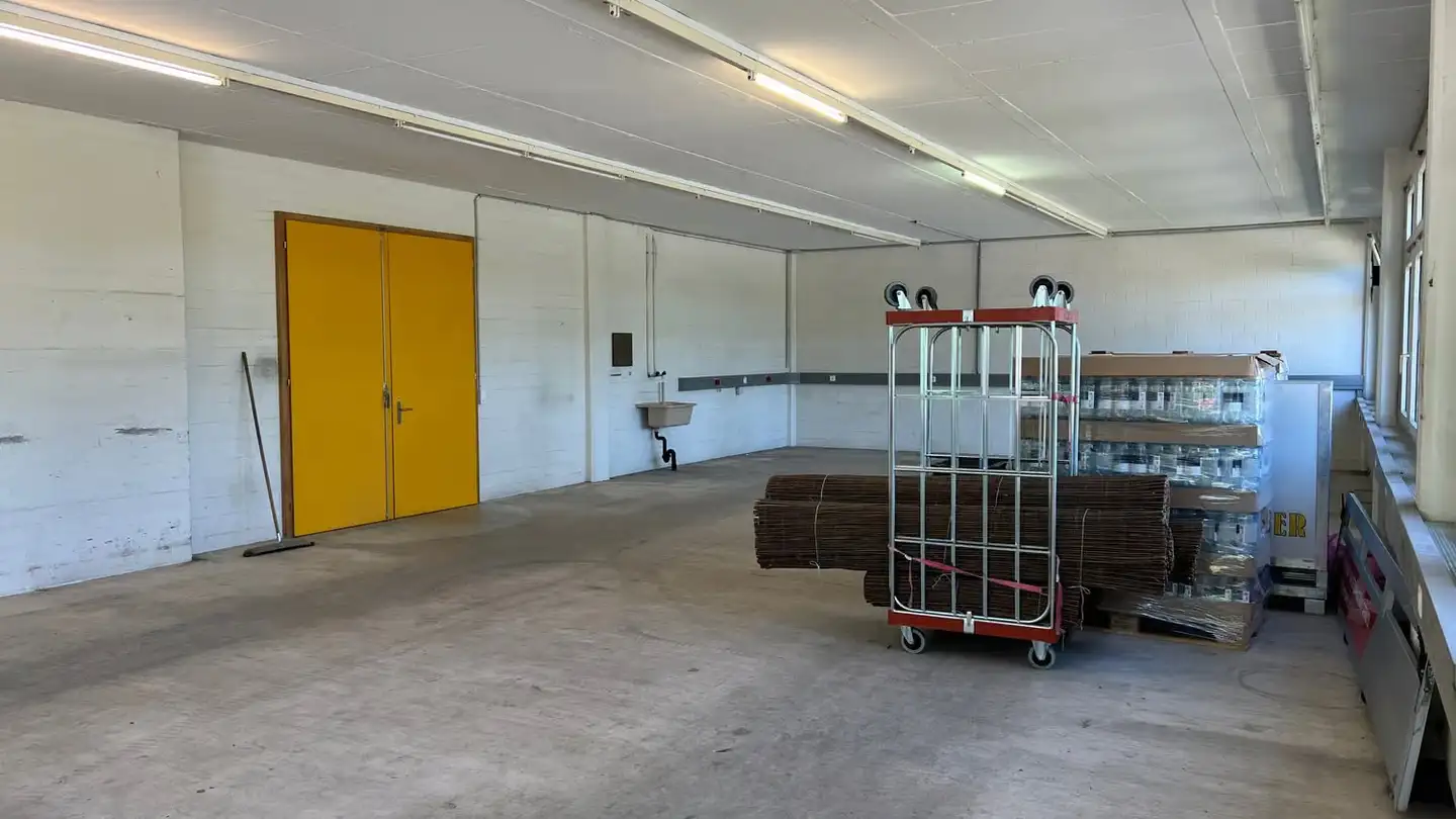 Immeuble industriel à louer - Mettlenbachstrasse 29, 8617 Mönchaltorf - Photo 4