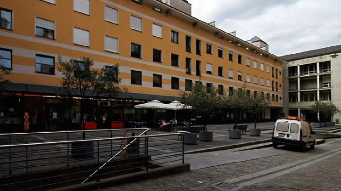 Spazio ufficio in affitto - Piazza Giuseppe Buffi 2, 6500 Bellinzona - Foto 2