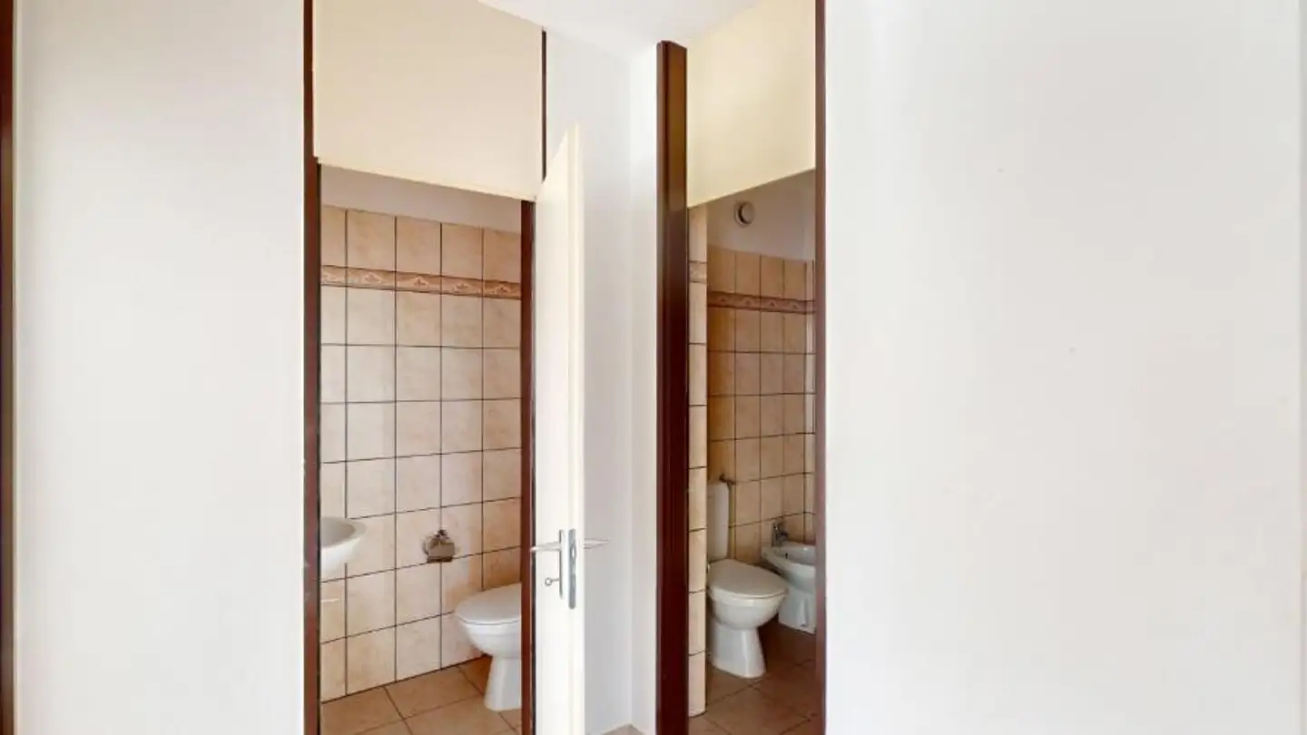 Apartment for rent - Via Stazione 51, 6987 Caslano - Photo 4