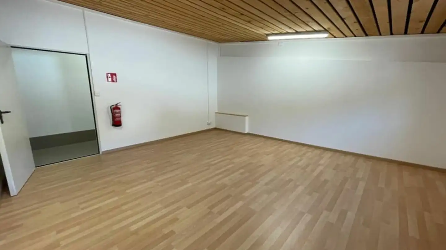 Gewerbe mieten - Rue Des Champs-Lovats 7, 1400 Yverdon-les-Bains