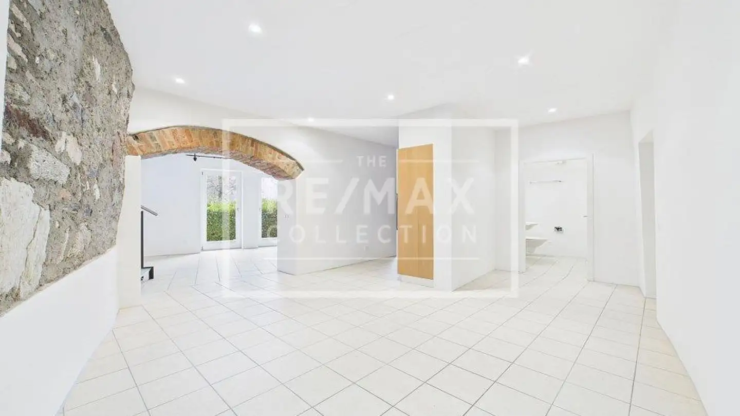 Apartment for rent - 6914 Carona - Photo 2