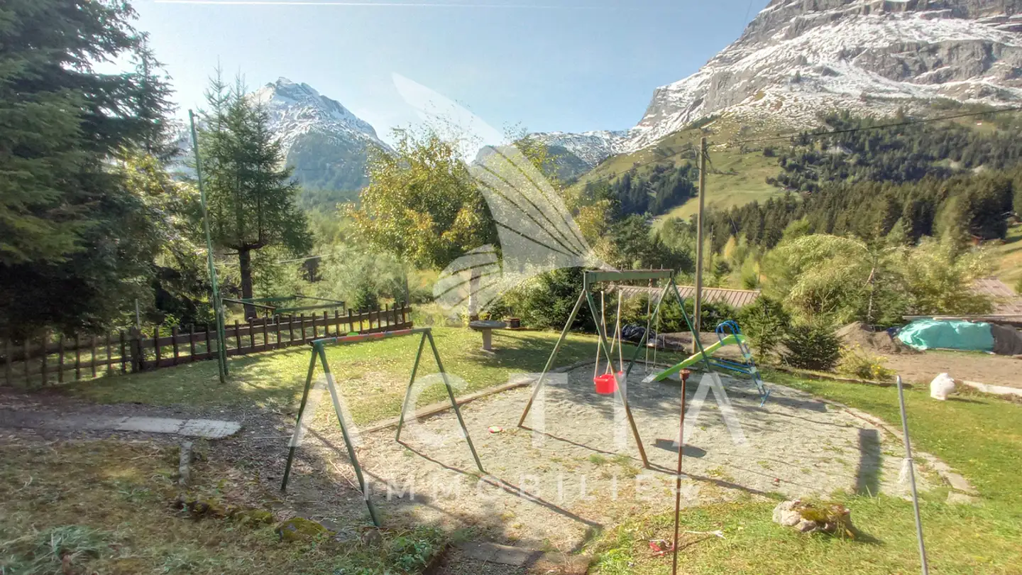 Hotel in vendita - 1976 Erde